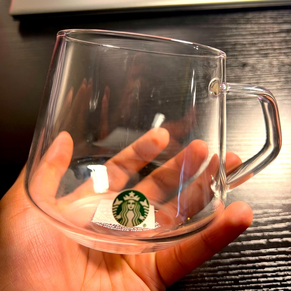 ✨NEW🤍Starbucks 2023 Winter Clear Glass Core Mug